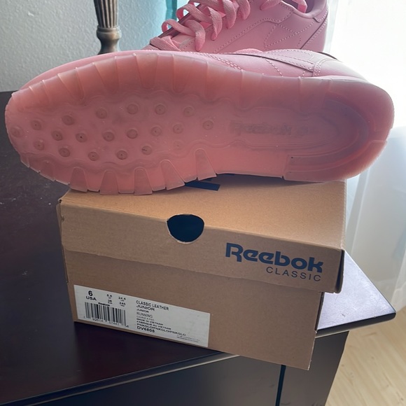 Pink Reebok Classics - Picture 2 of 6